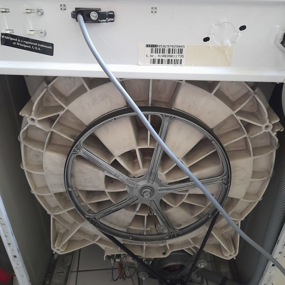 Lave-linge Whirpool hublot frontal blanc Electroménager