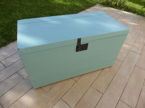 jolie malle en bois peinte 50 Amilly (45)