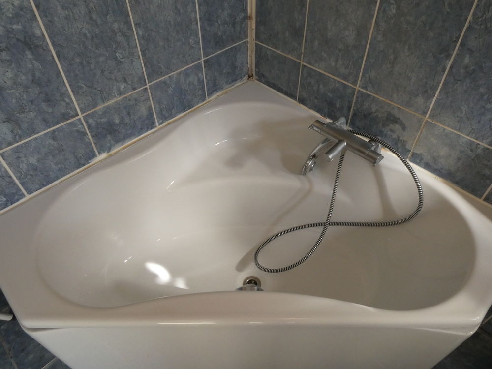 Baignoire d'angle Meubles