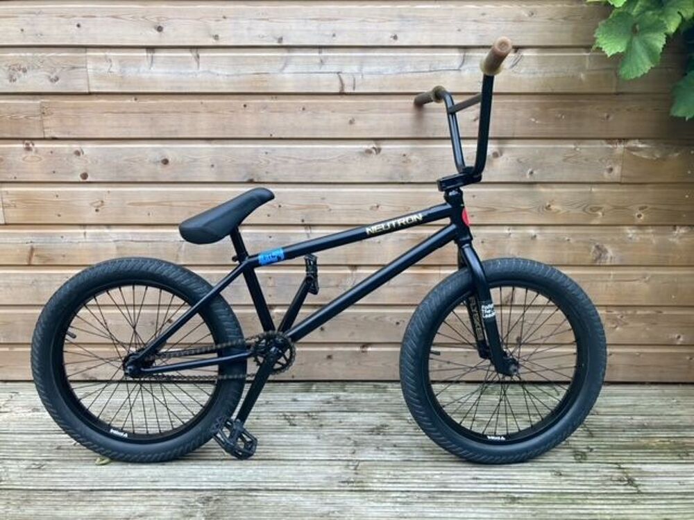 Flybikes neutron 2017 top