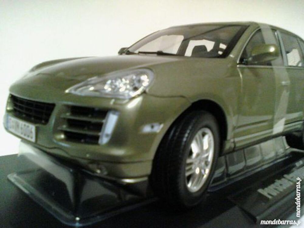 Porsche Cayenne S vert 1/18 Norev Neuf Boite Jeux / jouets