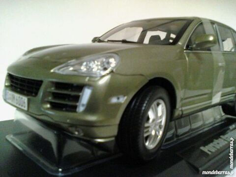 Porsche Cayenne S vert 1/18 Norev Neuf Boite 44 Guînes (62)