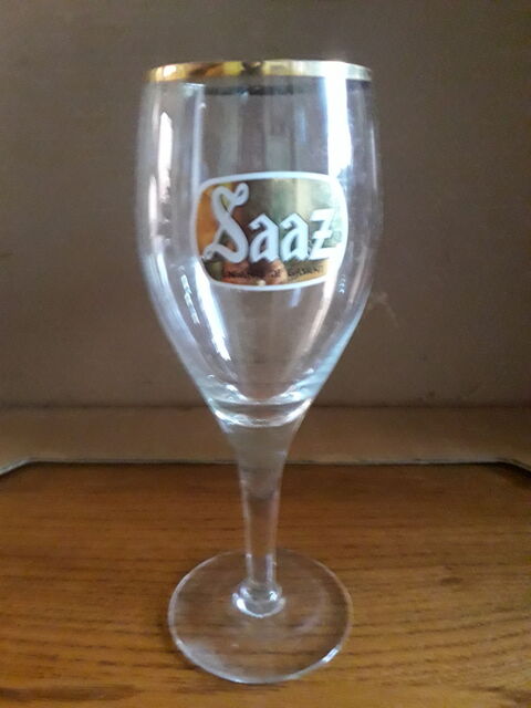 LOT DE 12 VERRES A  PIED. 20 Fr�vent (62)