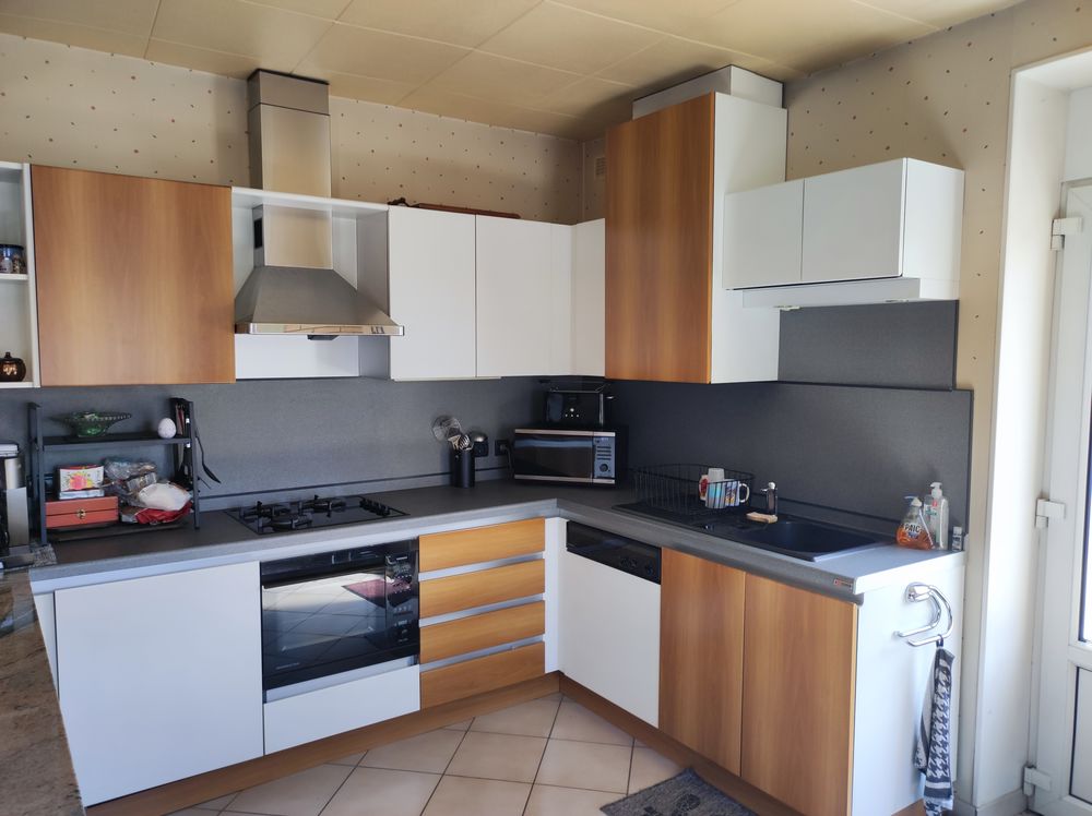 Vente Maison Maison de village 3 pièces avec jardin de 300 m², terrasse, garage Terrenoire
