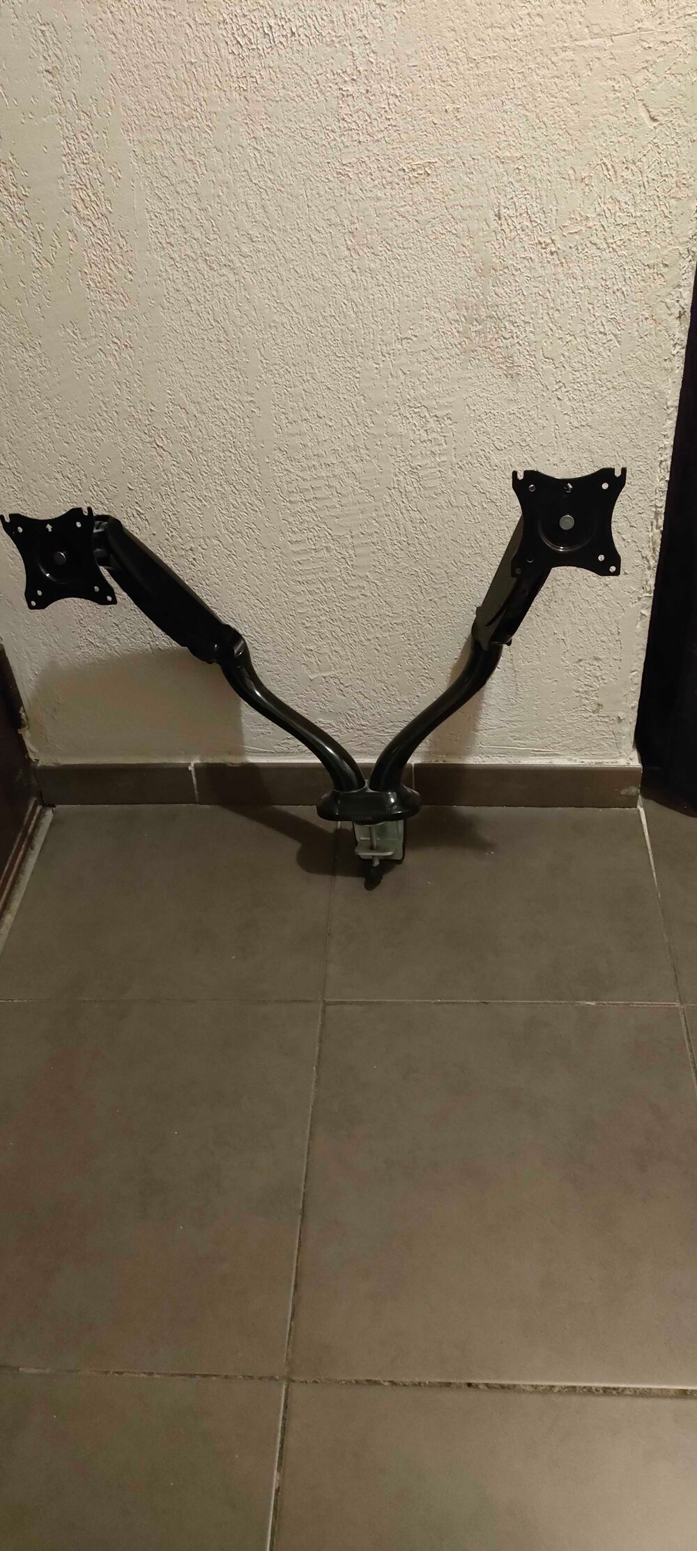 SUPPORT DOUBLE &agrave;�CRAN Accessoires