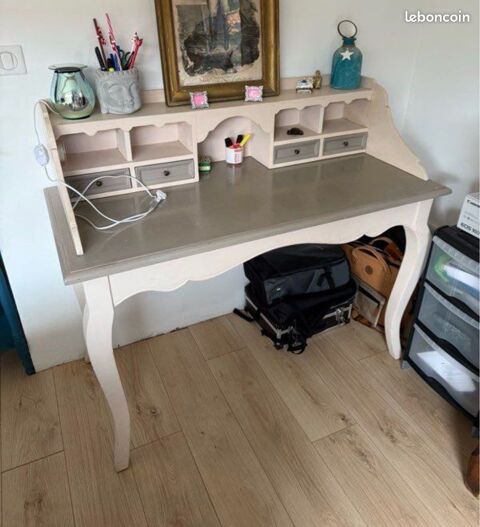 bureau secrétaire maisons du monde Tarbes (65)
