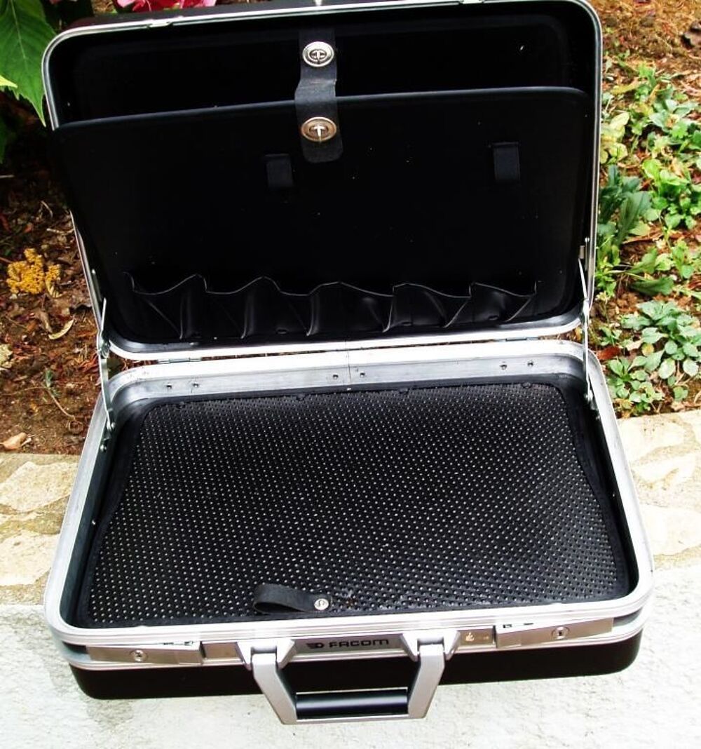 valise facom neuve sans outils Bricolage