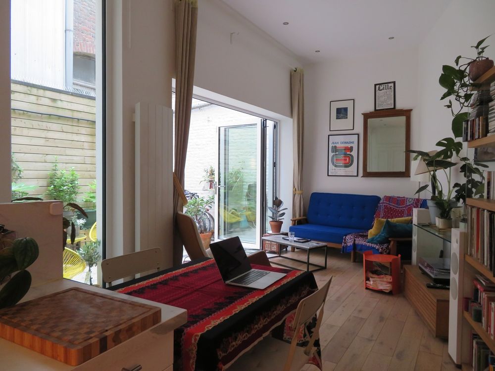 Vente Maison Charmante maison avec une cour LILLE plein Centre Lille