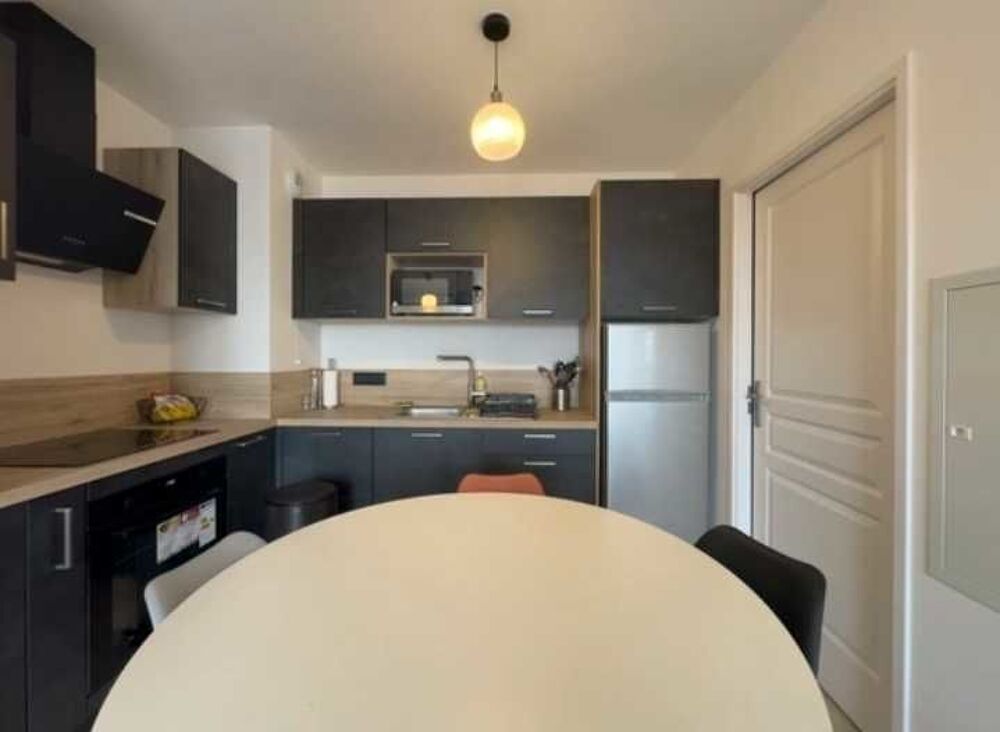 Location Appartement Beau T3 meublé avec balcon Aubervilliers