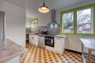  Maison à louer 6 pièces 150 m²