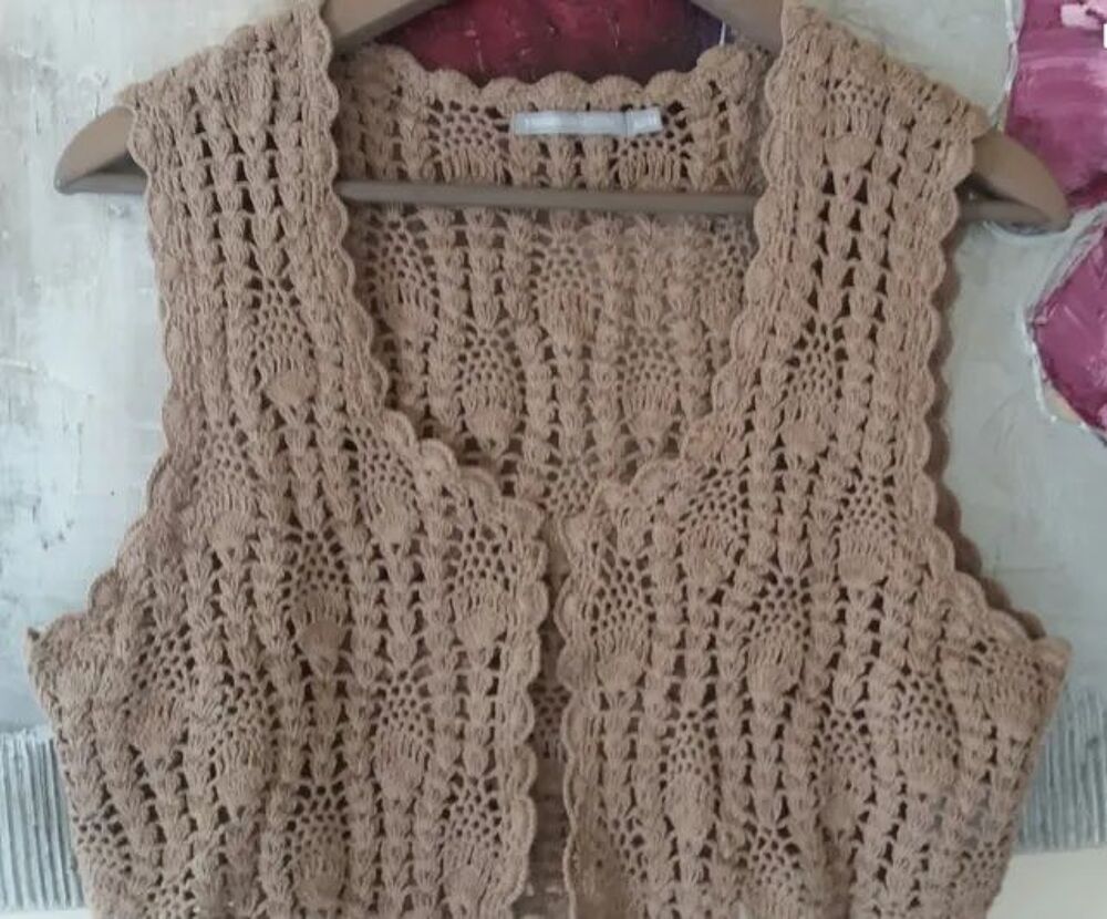 Gilet bol&eacute;ro marron taupe en crochet 3 Suisses T 42 Vtements