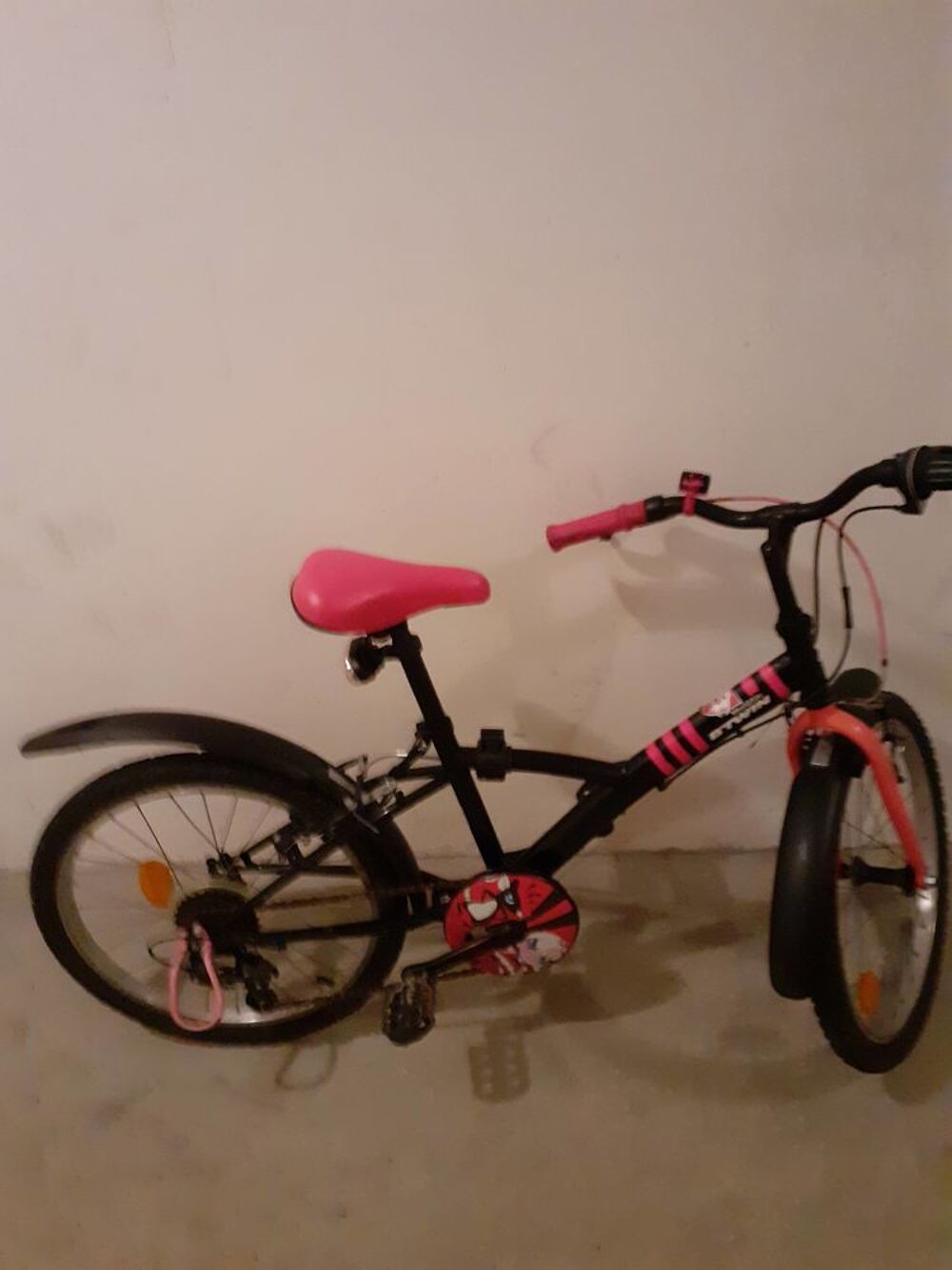v&eacute;lo enfant Btwin 20" Jeux / jouets