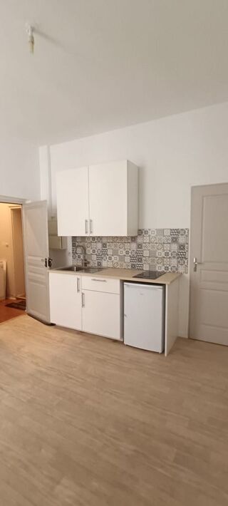  Appartement à louer 1 pièce 18 m²