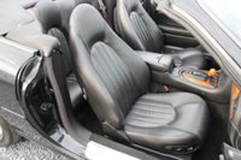 XK8 4.0i V8 2000 occasion 59310 Auchy-lez-Orchies