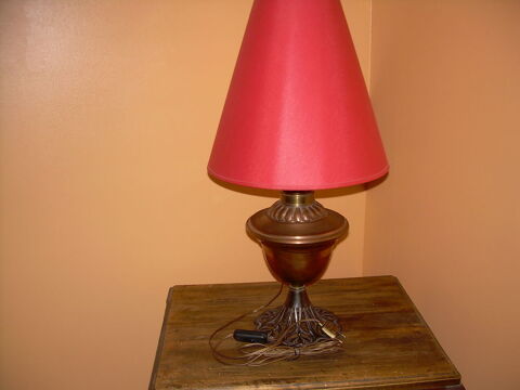 Lampe ptrole en cuivre transforme en lampe de salon    30 Revel (31)