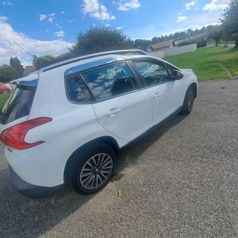 Peugeot 2008 1.2 PureTech 82ch BVM5 Allure