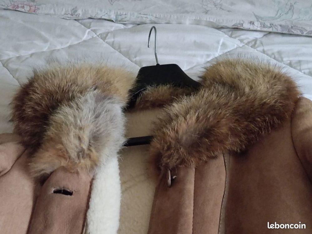 Manteau fourrure excellent &eacute;tat. Vêtements