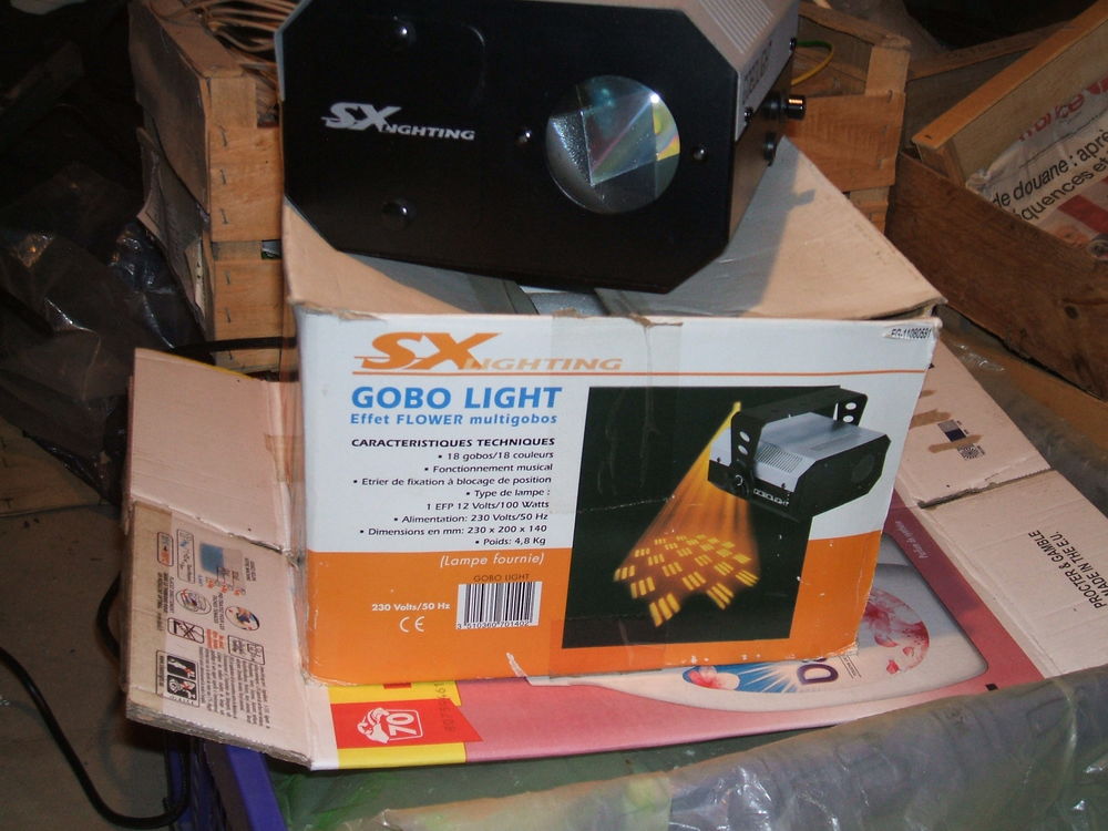 A SAISIR PRIX EN BAISSE
JEU DE LUMIERE
FAITE UNE OFFRE Photos/Video/TV