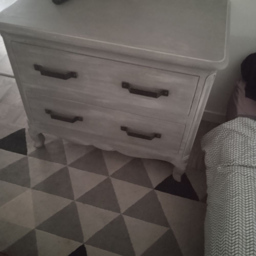 Commode patin&eacute;e bois massif grise 2 tiroirs 53 de profondeur Meubles