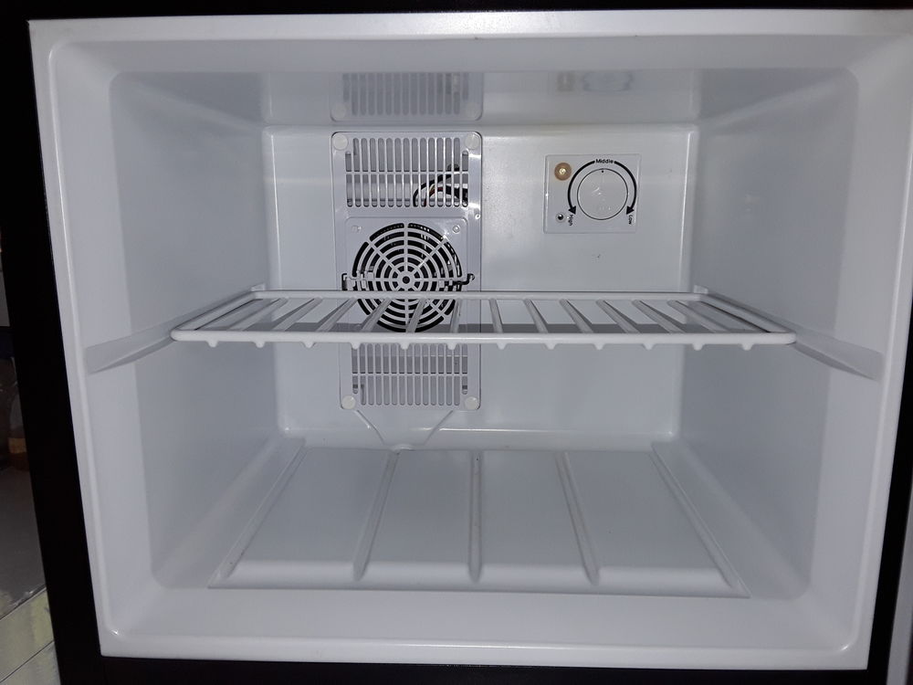 Mini r&eacute;frig&eacute;rateur Electroménager