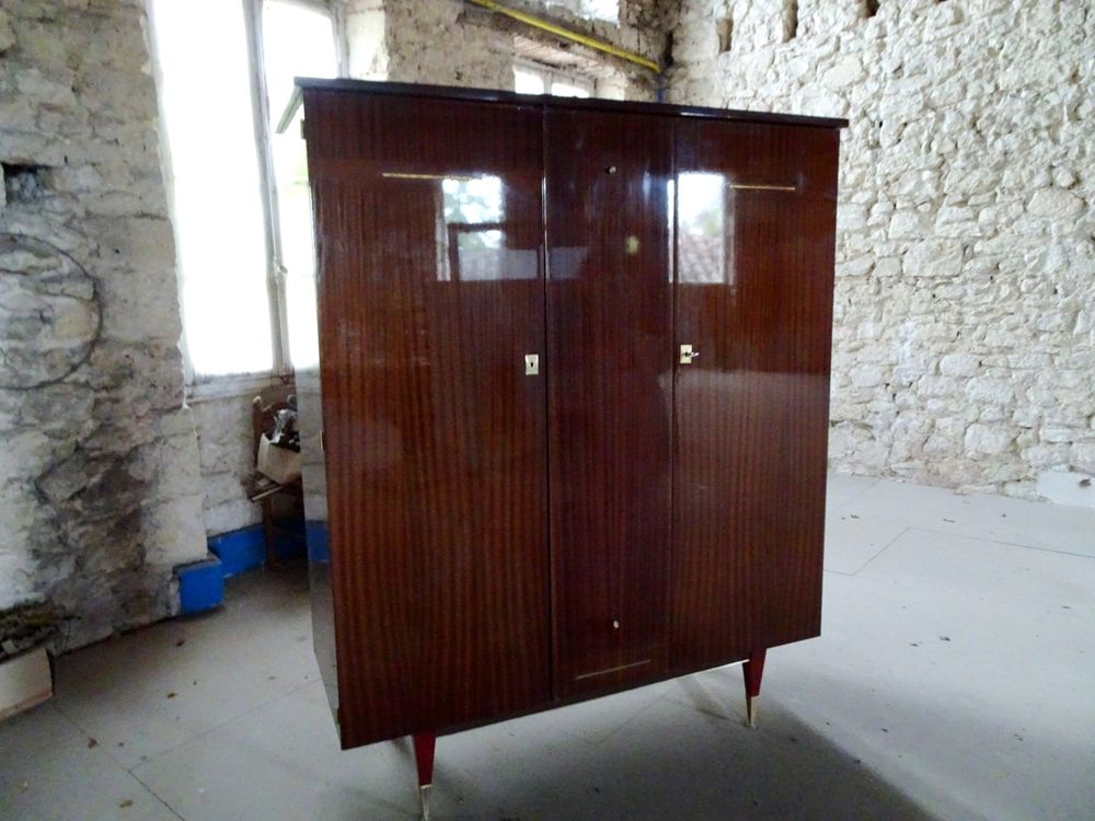 Meuble de rangement armoire penderie bois laqu&eacute; 1960 Meubles