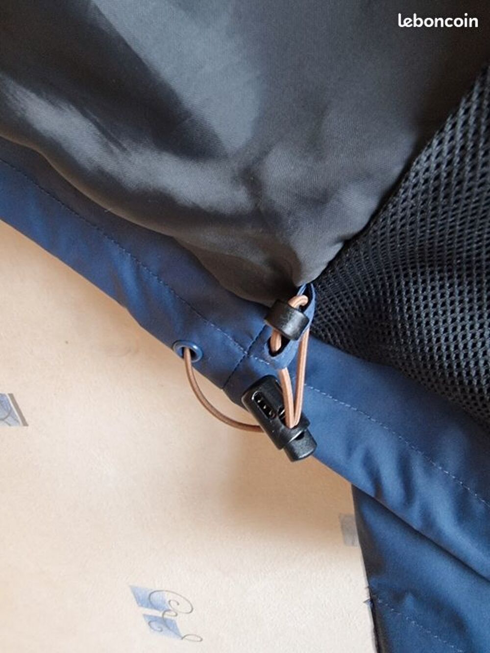 Veste imperm&eacute;able Quechua Vêtements