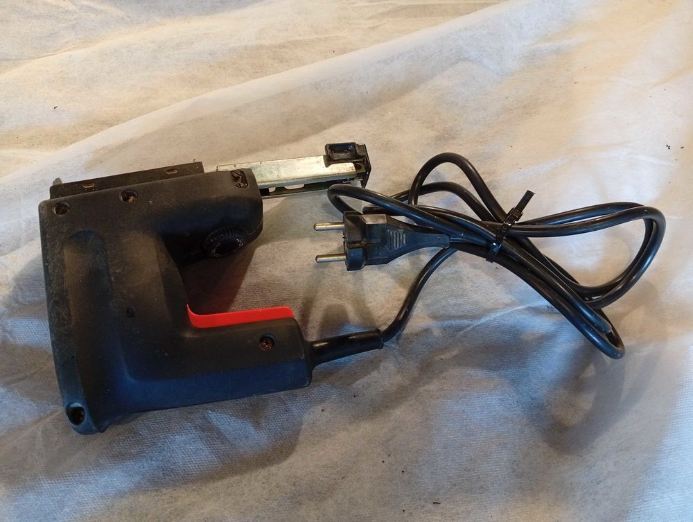 agrafeuse &eacute;lectrique Bricolage