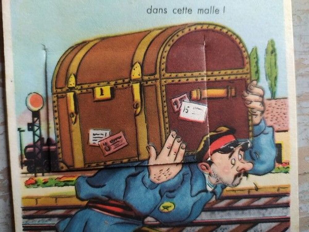 56. QUIBERON. CPA Syst&egrave;me D&eacute;pliant Train Chef de Gare 