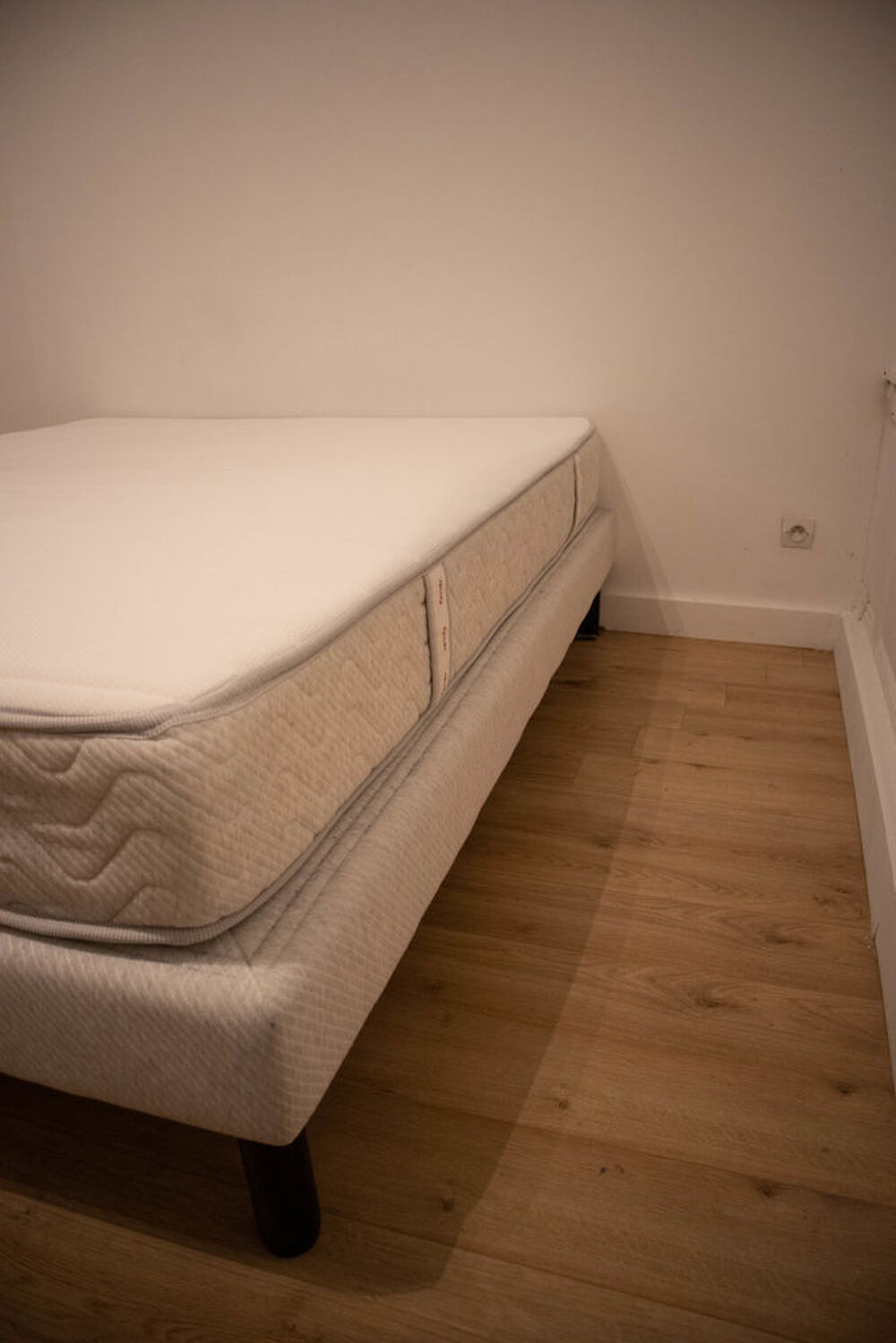 Lit 160x200, EPEDA Queen size 
Meubles