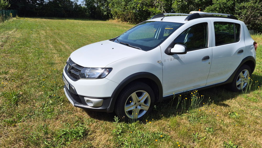 Sandero TCe 90 Stepway Prestige 2015 occasion 33450 Saint-Loub&egrave;s
