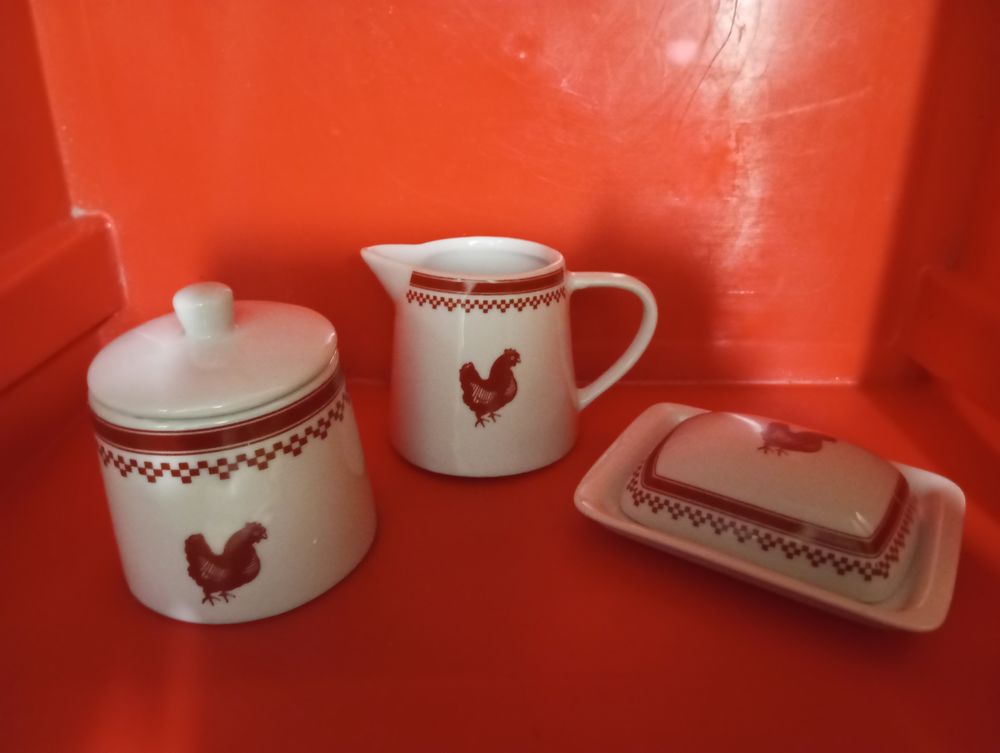 Set service petit d&eacute;jeuner pot sucrier beurrier Décoration