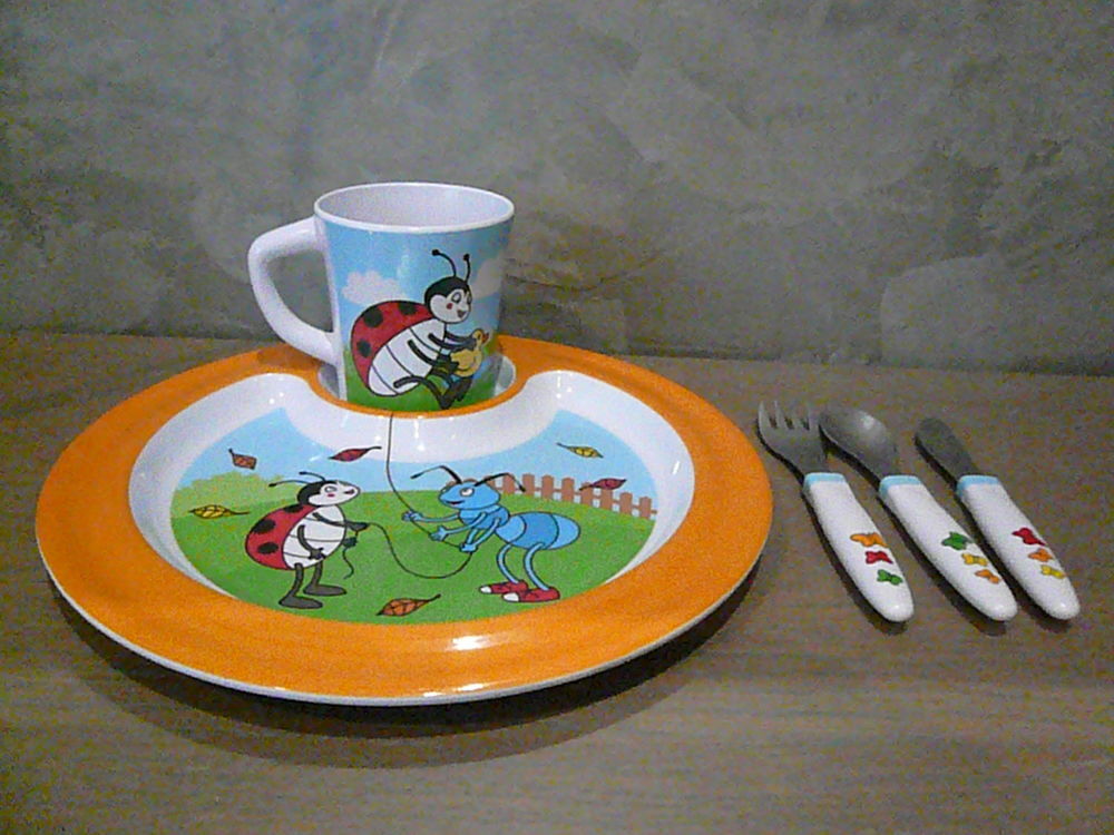 Set repas pour b&eacute;b&eacute; Puériculture