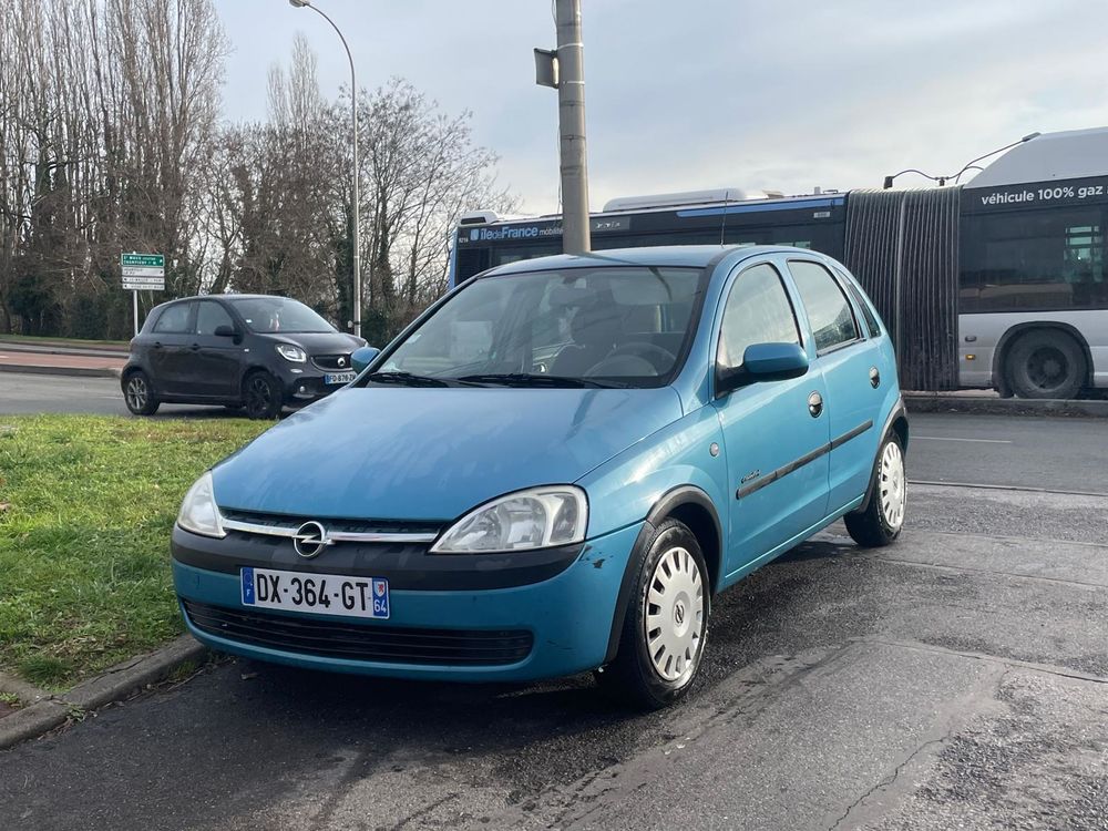Corsa 1.0i 12S Comfort 2003 occasion 94000 Cr&eacute;teil