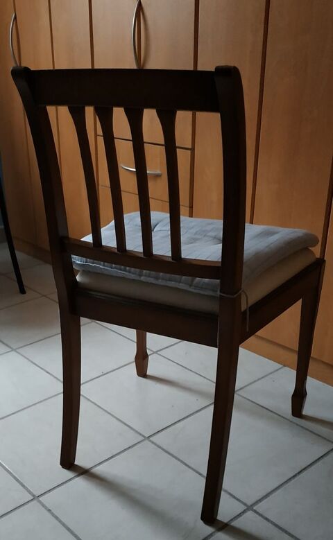 4 chaises rembourres 100 Saint-Vincent-de-Reins (69)