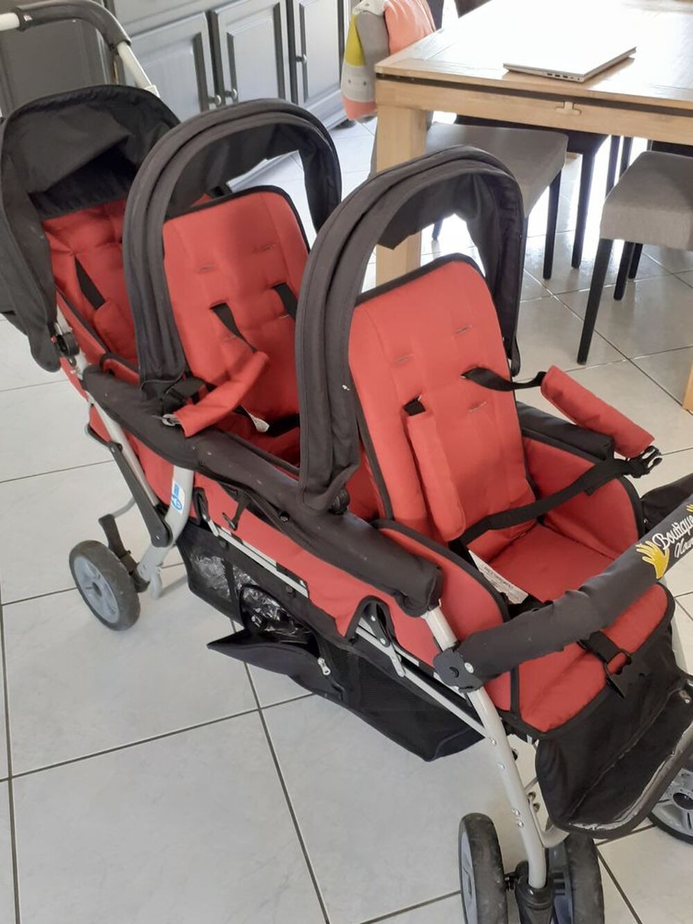 Poussette 3 places Pu�riculture