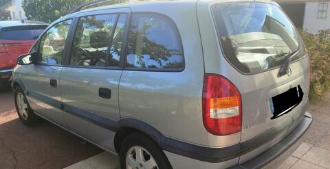 Opel zafira 1.8i 16V El&eacute;gance