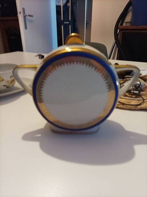 Petite assiette d�corative '' Lourdes L'Apparition'' 130 Issoire (63)