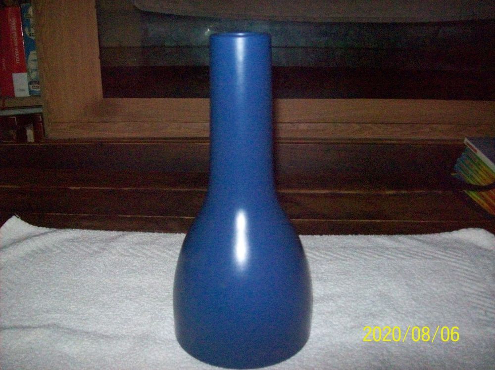 Achetez vase bleu ikea vase occasion, annonce vente à Pantin (93