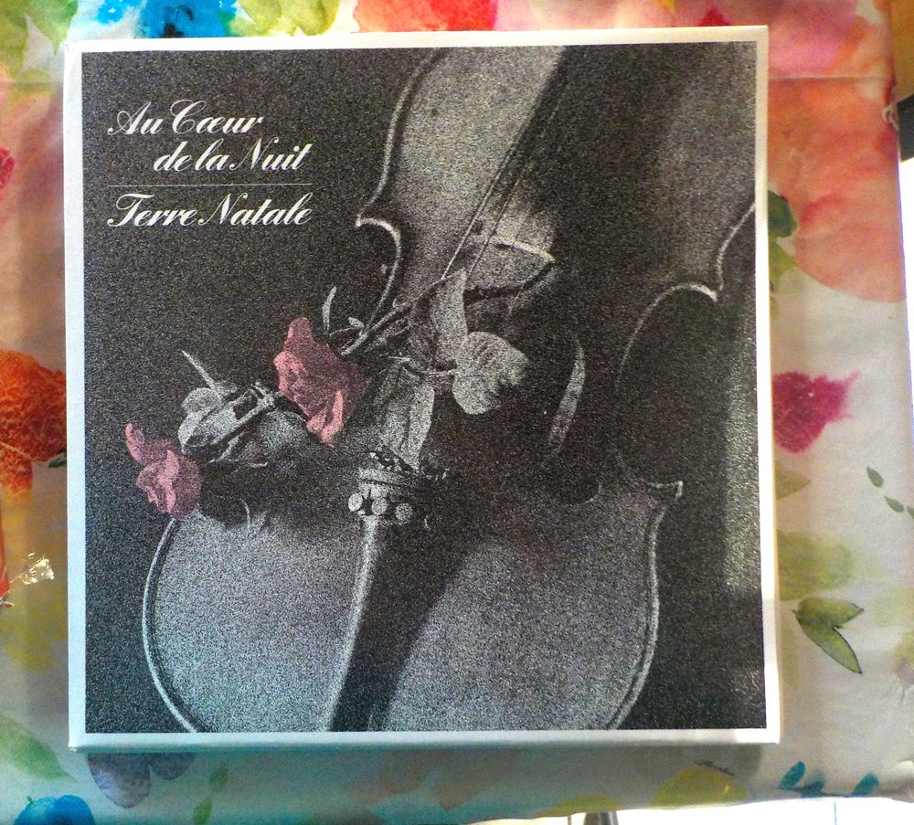 COFFRET 8 VYNILS 33T "LES 150 PLUS BELLES MELODIES DU MONDE" CD et vinyles