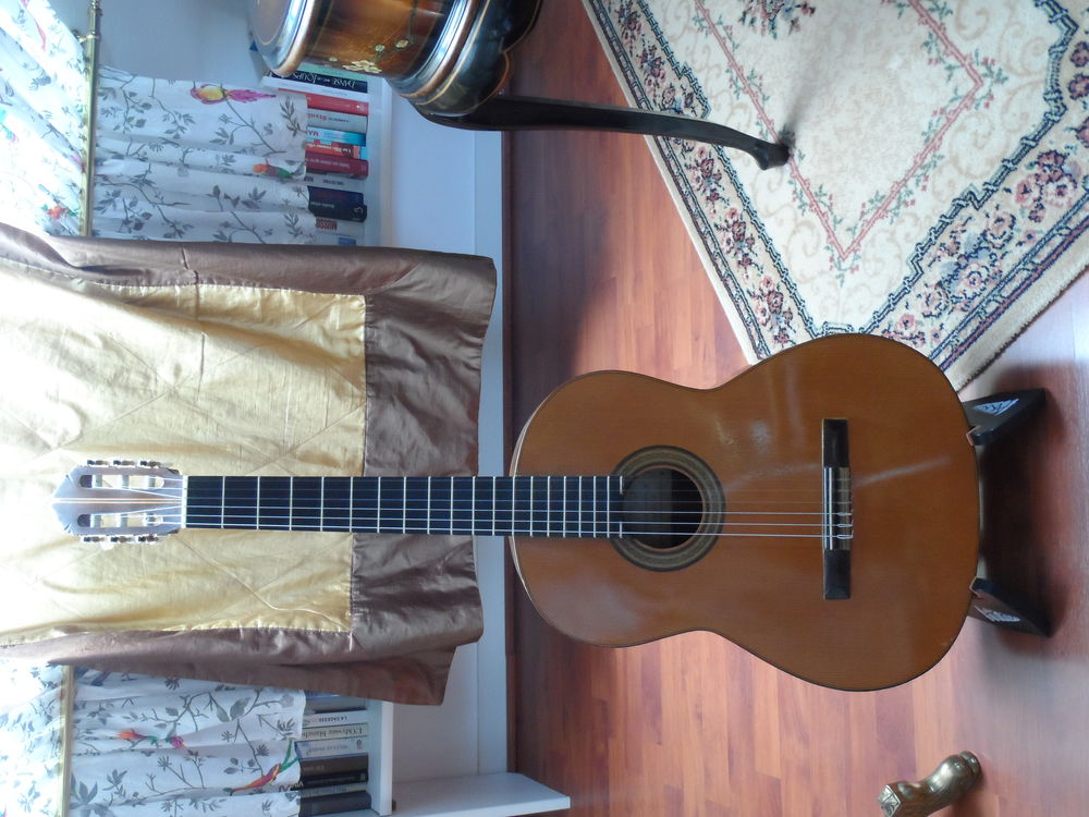 GUITARE CLASSIQUE COLLECTION 1960 de BENITO/Eduardo FERRER 
Instruments de musique