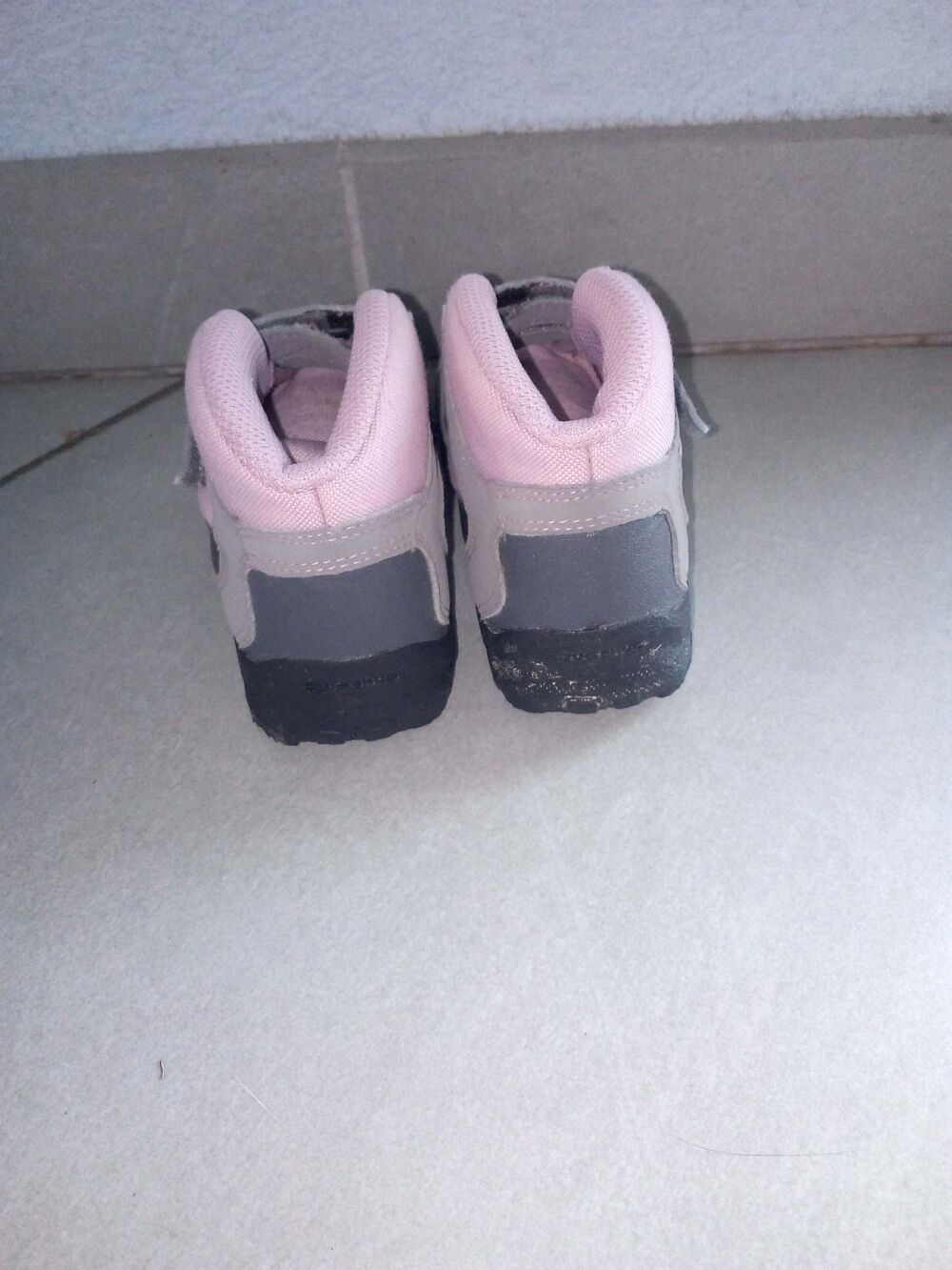 chaussure de marche randonn&eacute;e Chaussures