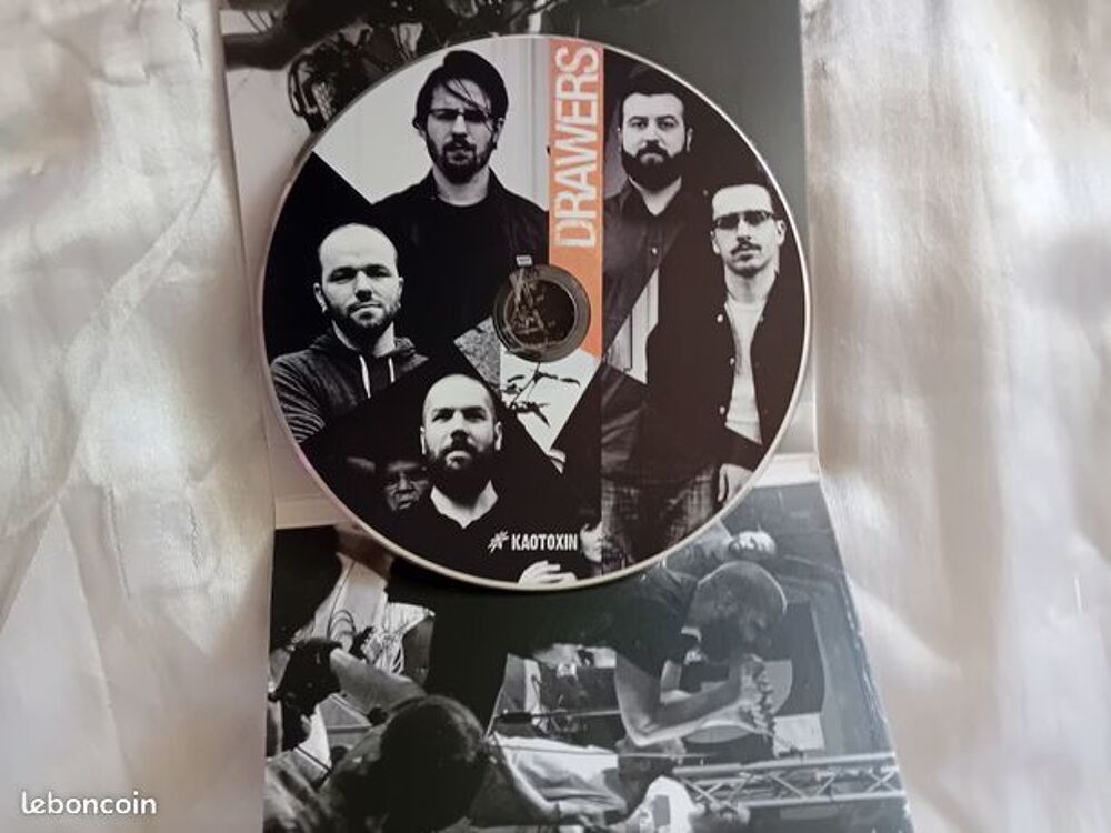 CD GROUPE METAL DRAWERS. CD et vinyles