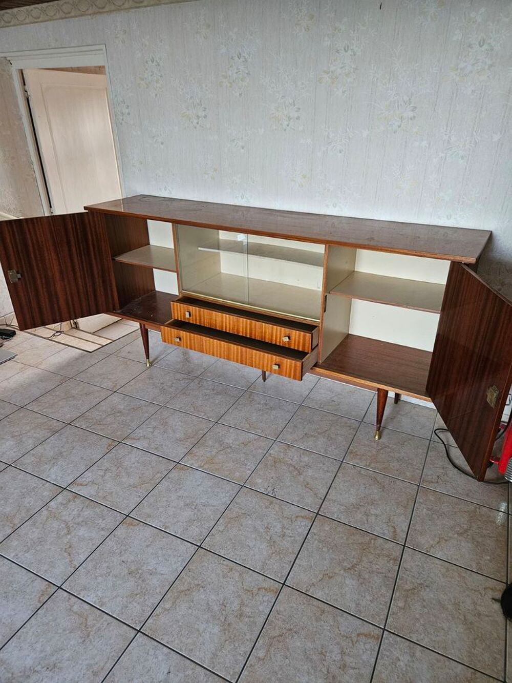 buffet laqu&eacute; vintage en bois Meubles