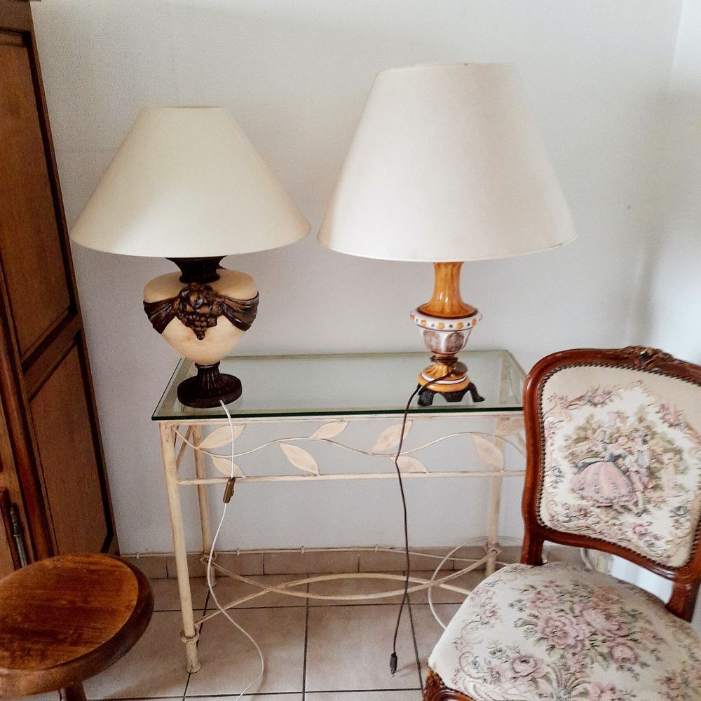 Vide appartement &agrave; St Priest Meubles