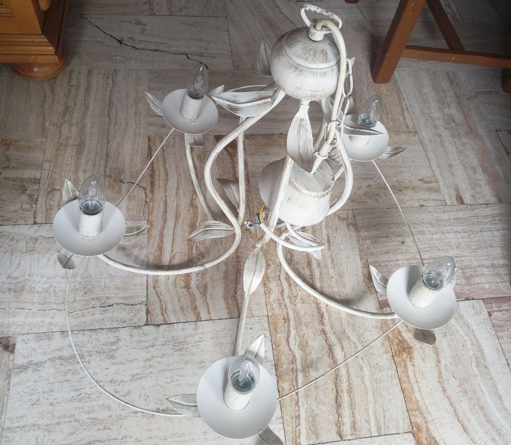 LUSTRE BEIGE 5 AMPOULES POUR SALON OU SALLE A MANGER Décoration