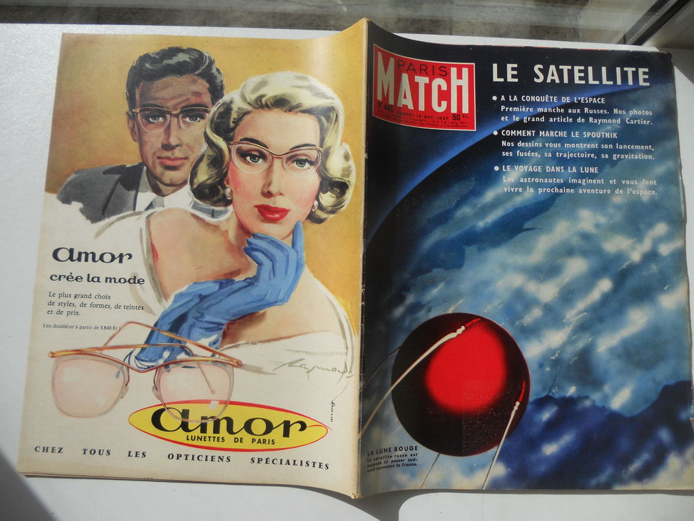 PARIS MATCH LE SATELLITE RUSSE SPOUTNIK 1957 Livres et BD