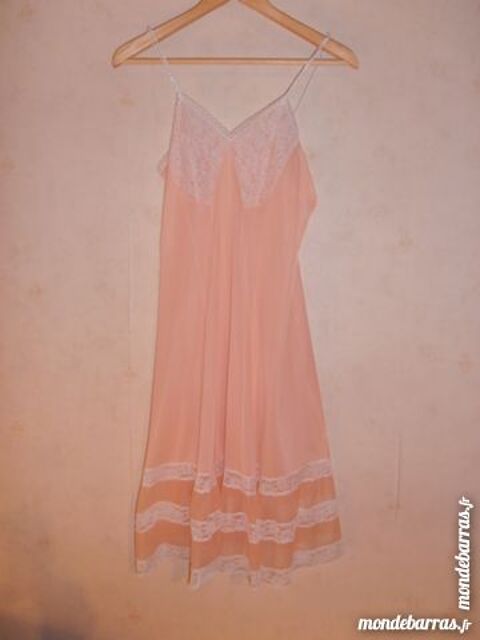 Combinaison dentelle corail (68) 30 Tours (37)