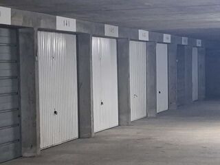  Parking / Garage � louer 12 m� Villeurbanne