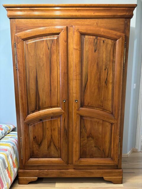 Armoire Louis Philippe en noyer massif 250 Cany-Barville (76)