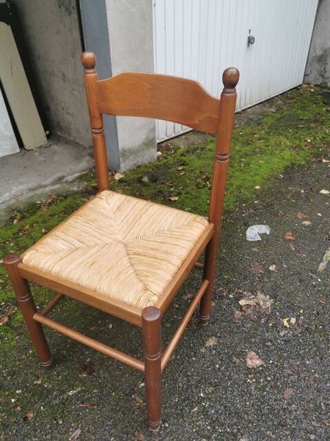 quatre chaises 30 Mions (69)
